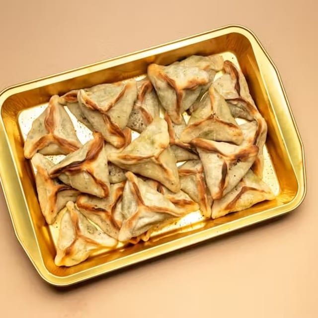 Fattayir - Tray.