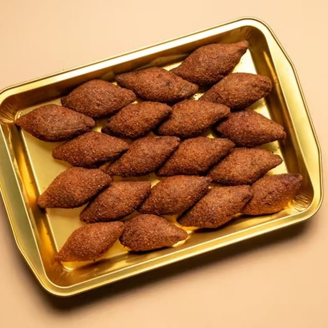Kebbe Kras - Tray.